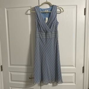 LOFT sleeveless dresss